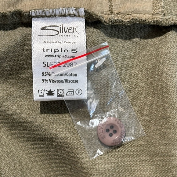 SILVER JEANS Sz M Shirt Boyfriend Fit Corduroy Seam Pockets Unlined Buttons NWOT - Picture 11 of 13